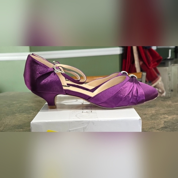 ERIJUNOR Satin Bridal Wedding Shoes #744, 745 - Picture 4 of 13